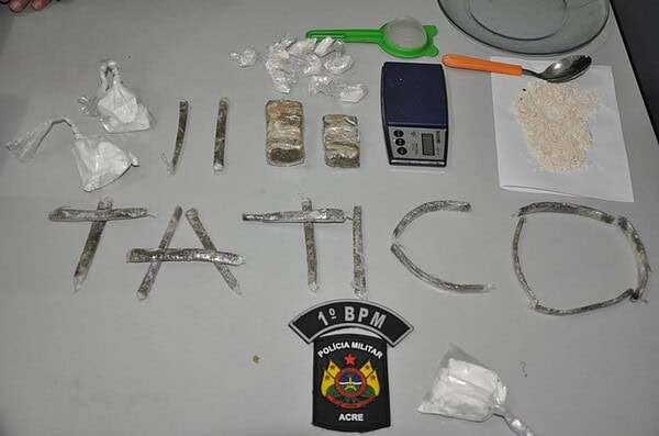 Grande quantidade de droga é apreendida por Policiais Militares