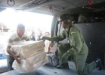 Helicópteros foram usados em municípios isolados