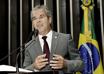 Jorge Viana ressalta investimentos da União no Acre