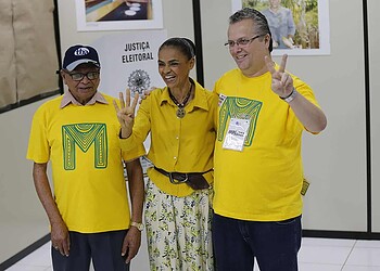 “Vamos preservar conquistas, mas não sendo complacentes com os erros”, diz Marina em Rio Branco