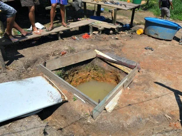 Garota foi encontrada sem vida neste poço, em Cruzeiro