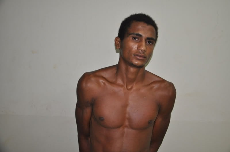 Ladrão é preso tentando enganar a polícia