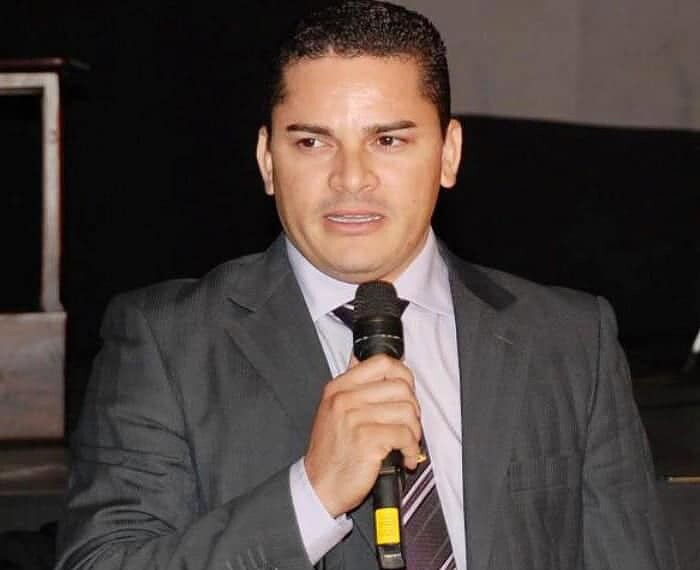 Advogado Sérgio Farias é acusado por suborno