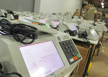 Urnas começam a ser instaladas nesta sexta-feira