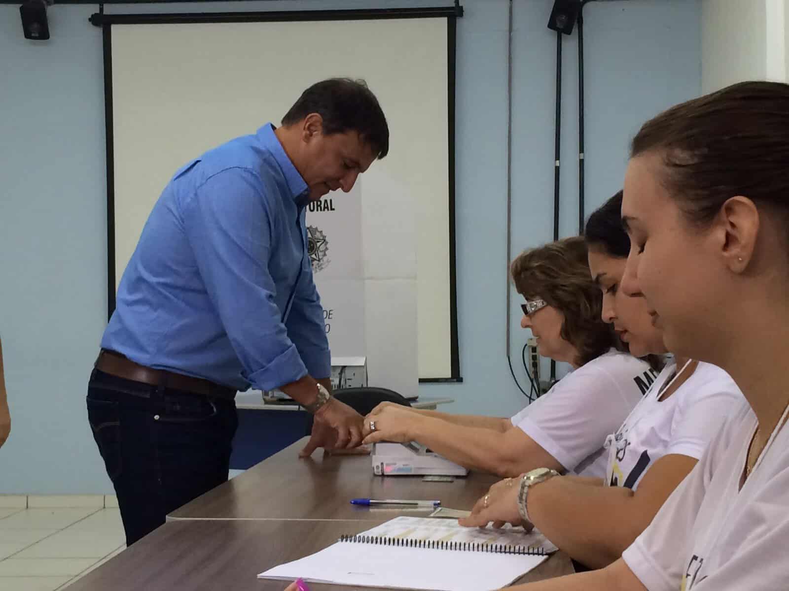 VOTAÇÃO MARCIO BITTAR - Fotos BRENNA AMANCIO