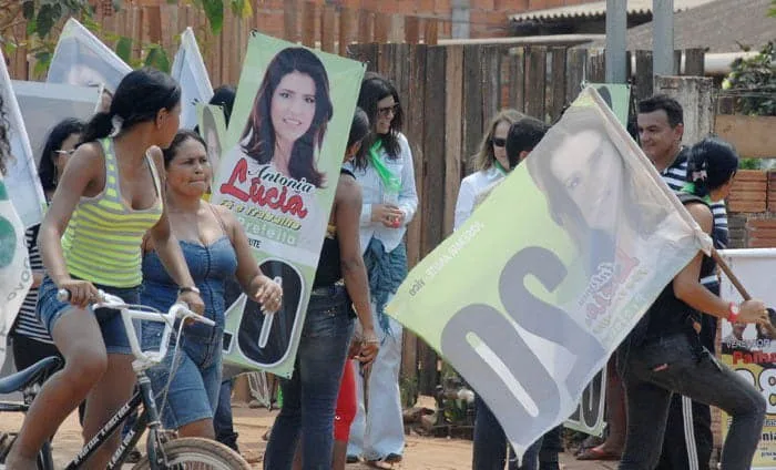 Bandeiraços continuam proibidos no segundo turno das eleições 2014