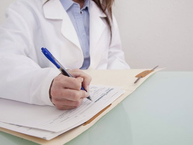 MS cancela concurso com 748 vagas e autoriza abrir 583