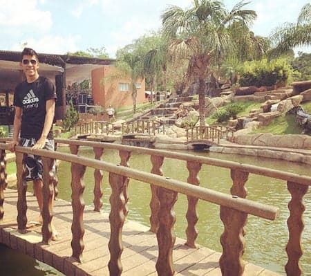 Meu filhão Matheus Theodoro foi o grande aniversariante de ontem. Ganhou festa organizada pelos seus amigos da Igreja Batista do Bosque. Parabéns meu rei!