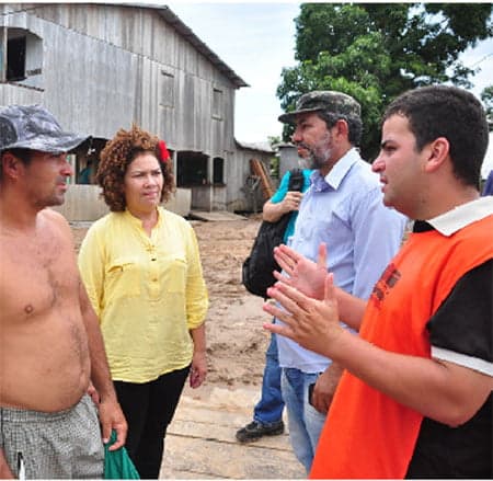 Deputada com o prefeito Damasceno e o vice, Batista  