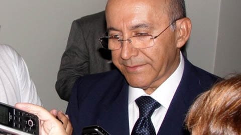 Operação da PF investiga o governador em esquema de desvio de dinheiro em RO