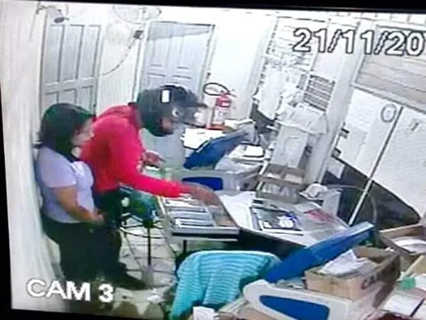 Imagens do circuito interno mostraram toda ação