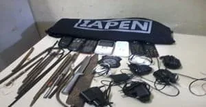 Facas e celulares são apreendidos em presídio