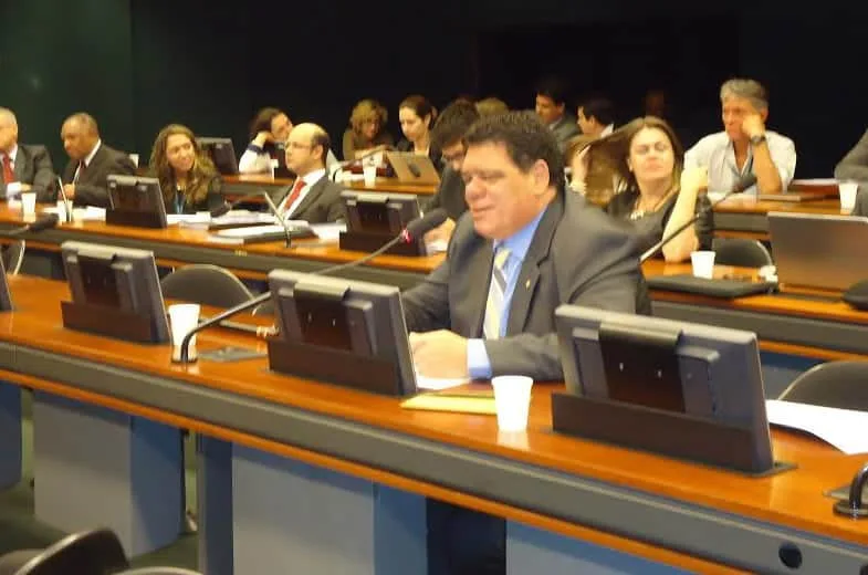 Parlamentar em sessão quarta-feira, na Câmara