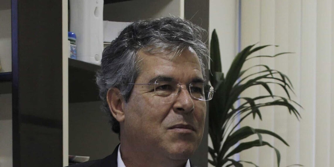 Senador cobra atitudes para coibir vazamento de informações nos depoimentos de delação premiada