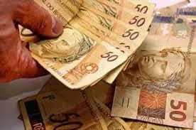 Pagamento do décimo terceiro cresce 10,1% e deve injetar R$ 158 bi na economia