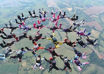 Atleta do Acre participa de recorde em queda livre: “Paraquedismo é paixão”
