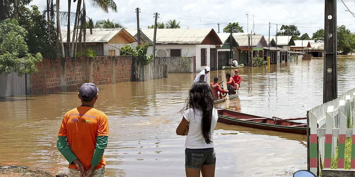 Deputado Walter Prado solicita dedetização nos locais atingidos pela cheia em Tarauacá