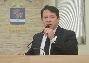 Vereador Artêmio denuncia pessoas em atividade suspeita