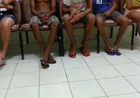 Polícia apreende seis adolescentes em Brasiléia