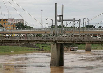 Rio Acre sobe e fica a três metros da cota atingir a cota de alerta em Rio Branco