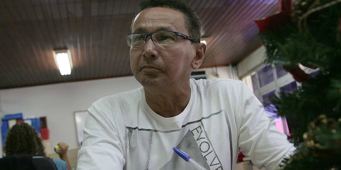 Após 50 anos, Ufac promove curso de mestrado para técnicos administrativos 1 Professor Dr. Cláudio Mota afirma que professores fazem cursos de pós-graduação quando quiserem