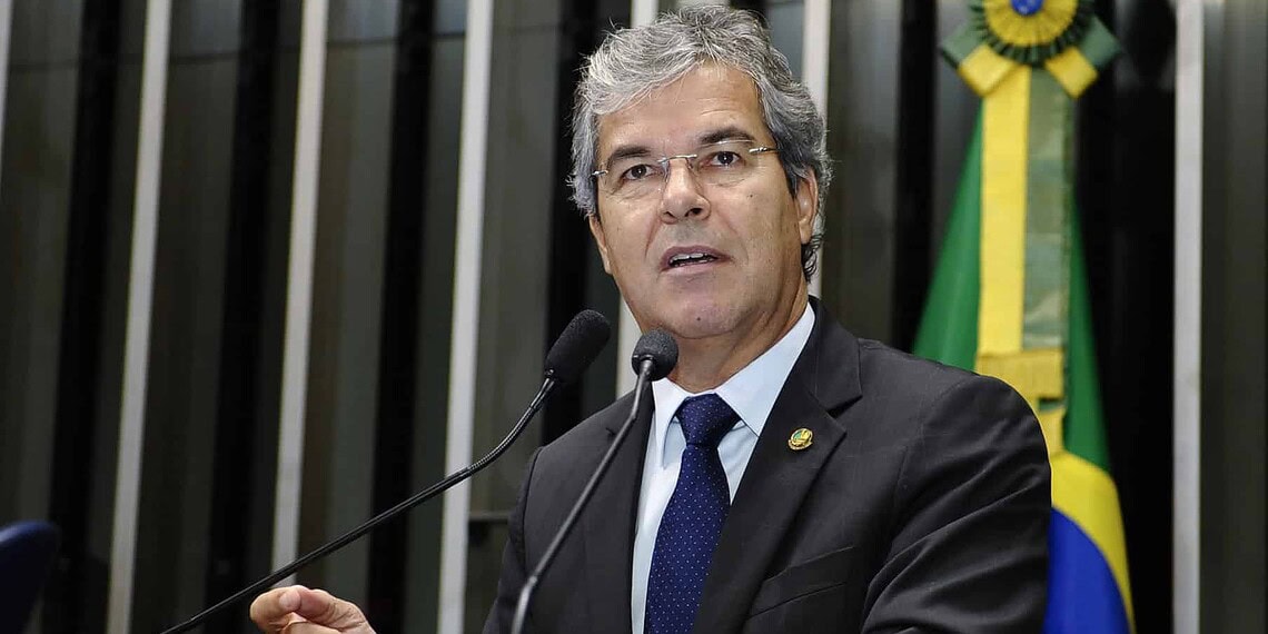 Jorge Viana cobra da Anac que novas empresas aéreas façam voos para o Acre 1 Jorge Viana cobra da Anac que novas empresas aéreas façam voos para o Acre