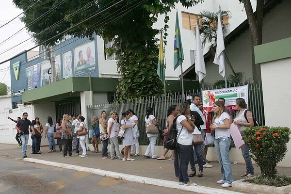Após manifestação, profissionais da saúde conquistam melhoria na escala de plantões