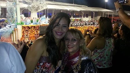 Um ano novo maravilhoso para minha amiga Socorro Moreira Jorge. Na foto com a nora Karen Ripardo.