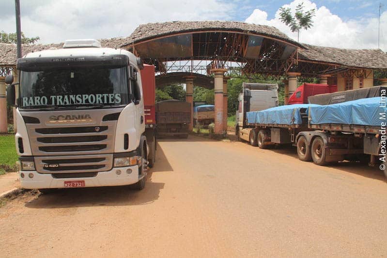 Ponte havia sido interditada após um caminhoneiro brasileiro ser agredido por policiais bolivianos
