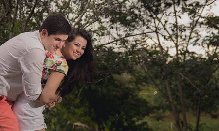 NA TERRINHA 5 Hoje, às 20 horas, os belos Aline Lourrany e Rodrigo Craveiro se casam em linda cerimônia no Buffet Pão de Queijo. A coluna lhe deseja muitas felicidades!!! A foto é de Jonatas Limma