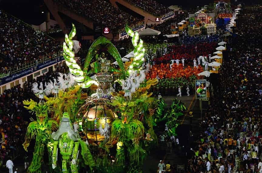 Escola de samba de Manaus leva a história do Acre para a Avenida