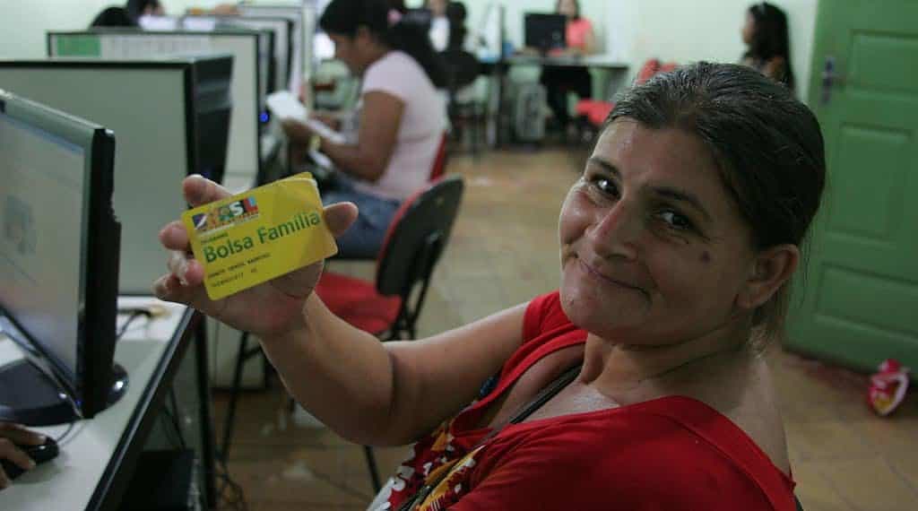 Primeiro pagamento Bolsa Família de 2015 termina sexta-feira
