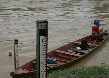 Rio Acre ultrapassa 12 metros e Defesa Civil instala boxes no Parque de Exposições