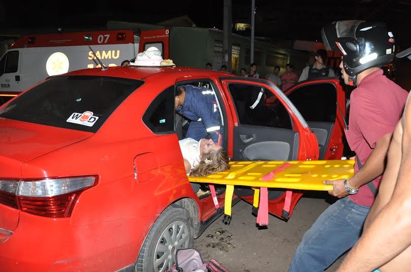 Colisão entre dois veículos deixa uma mulher ferida (3)