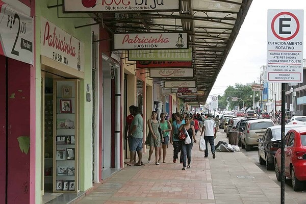Comércio realiza "queimão"