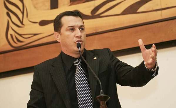 Partido dos Trabalhadores oficializa o nome do deputado Ney Amorim na disputa pela presidência da Aleac