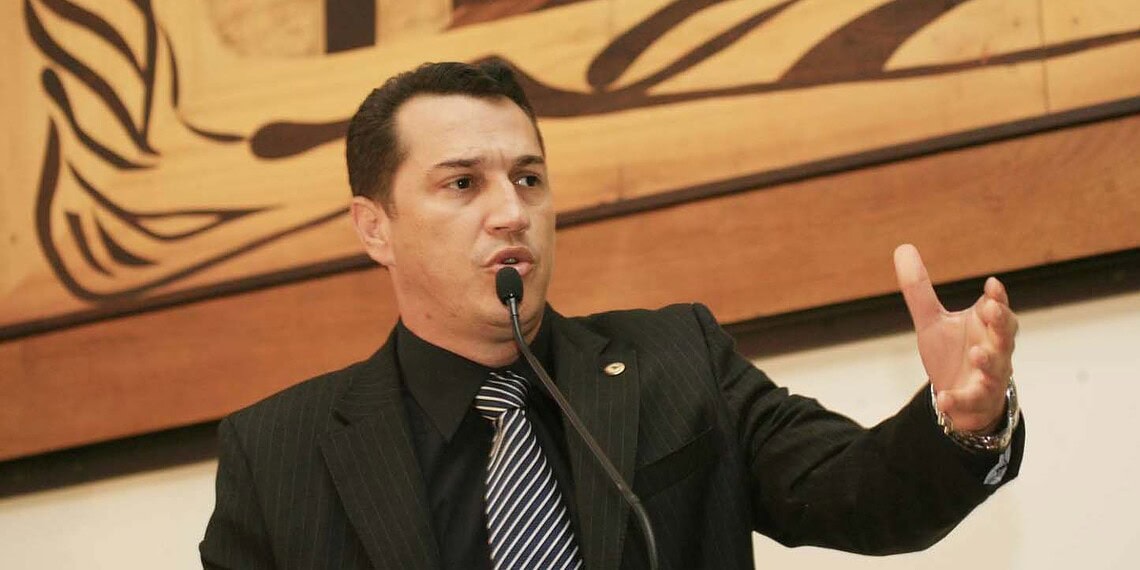 Partido dos Trabalhadores oficializa o nome do deputado Ney Amorim na disputa pela presidência da Aleac