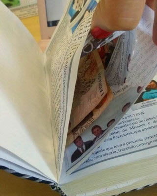 Agentes encontram dinheiro dentro de Bíblia em presídio de Cruzeiro do Sul 1 Dinheiro encontrado dentro de Bíblia em presídio