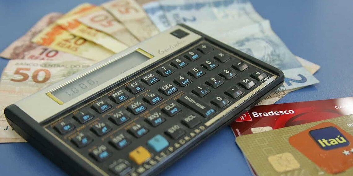 Acreanos deverão se organizar para pagar todos os impostos e despesas de janeiro