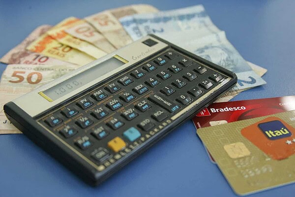 Acreanos trabalharão 147 dias em 2023 apenas para pagar impostos