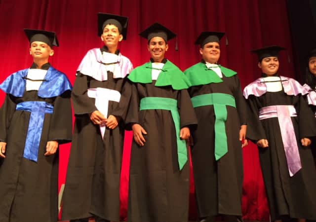 Formatura foi realizada no Teatro Plácido de Castro