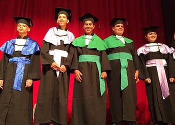 Formatura foi realizada no Teatro Plácido de Castro