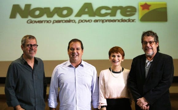 Novo Acre: governo parceiro, povo empreendedor 2 Governador e equipe apresentaram a nova logomarca e slogan