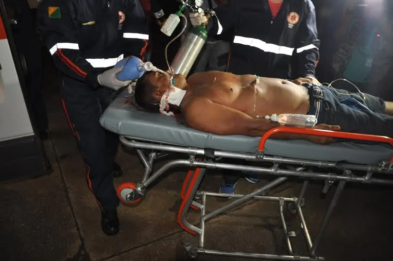 Homem leva facaca nas costas e morre ao dar entrada no Pronto Socorro da capital