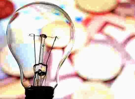 Contas de luz devem subir 40% em 2015, segundo estimativa da Aneel 1 Contas de luz devem subir 40% em 2015, segundo estimativa da Aneel