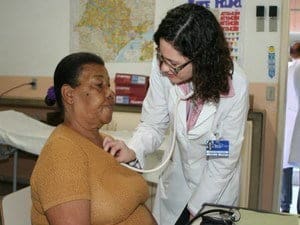 Objetivo é garantir atenção básica de saúde nos municípios