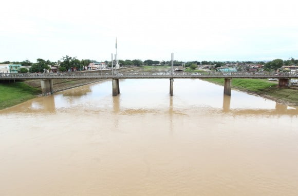 Rios Tarauacá e Iaco apresentam sinais de vazante