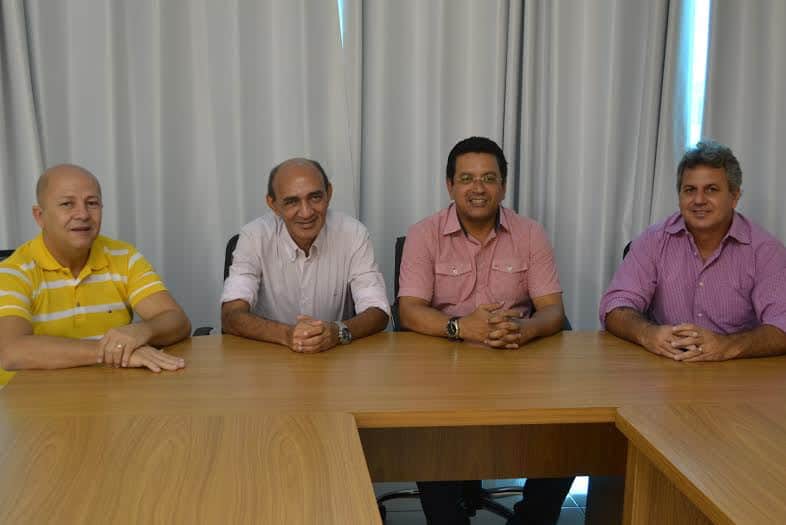 Lourival Marques é o novo líder do Partido dos Trabalhadores na Assembleia Legislativa 1 Nome do novo líder do PT foi anunciado após reunião realizada na manhã de ontem