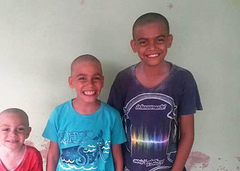 Amigos da família e até coleguinhas do menino Daniel entraram na campanha