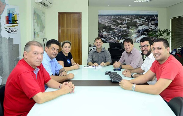 Nova Mesa Diretora da Câmara é recebida pelo prefeito de Rio Branco em exercício